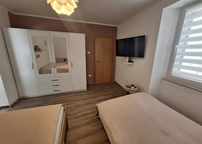 アパート Apartma Pingo コペル